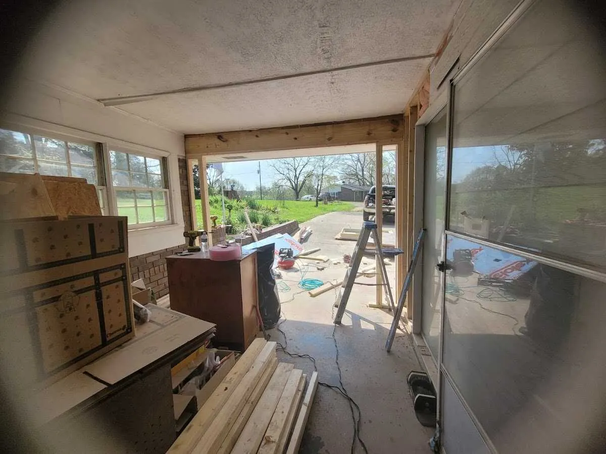 Air movers and dehumidifier for Drying & Dehumidification in Marlborough